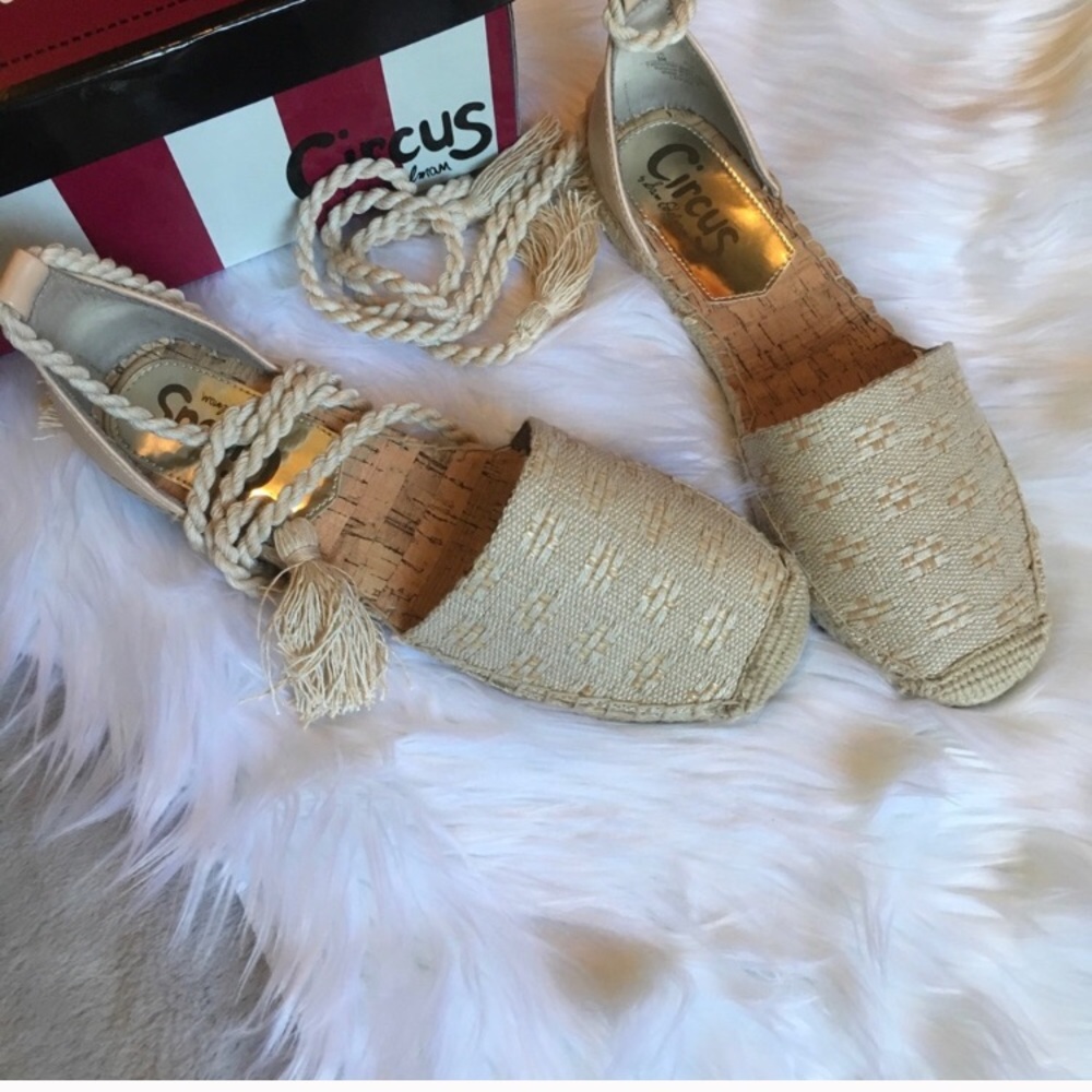 Sam Edelman Lenora Tie Up Espadrilles Sandals 9
